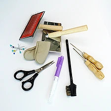 Varios needle felting