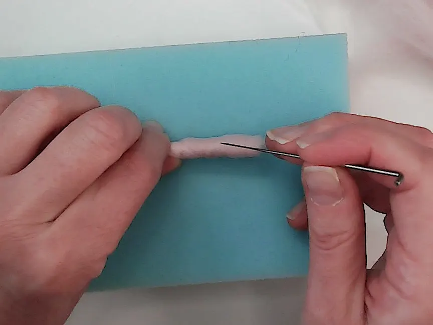 Cómo fieltrar cilindros con needle felting paso a paso 2 Cilindro 2